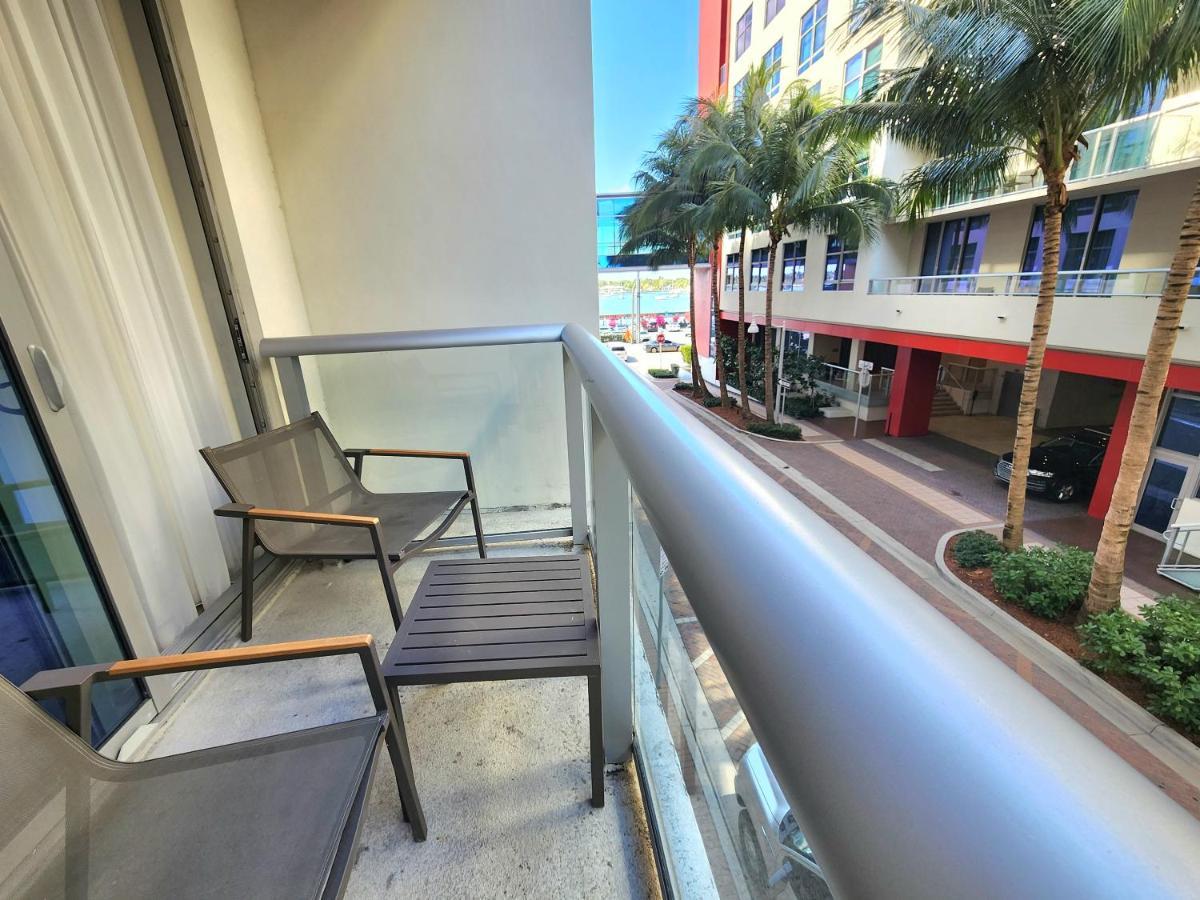 Hollywood Studios Condo Costa Экстерьер фото