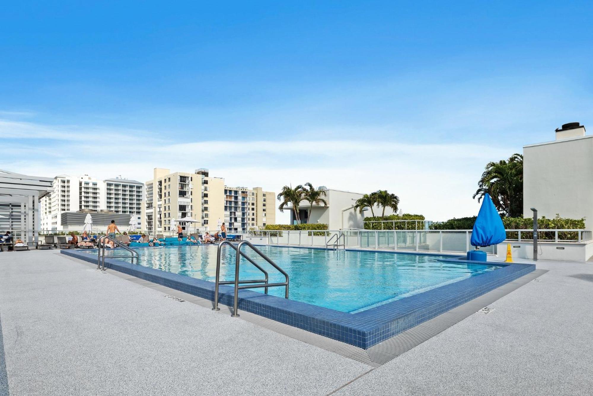 Hollywood Studios Condo Costa Экстерьер фото